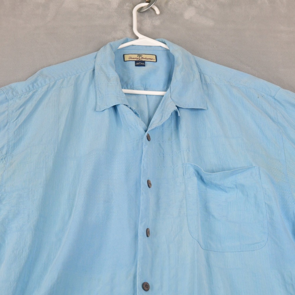 Tommy Bahama Mens XL Light Blue 100% Silk Button Down Camp Shirt Flaw - Picture 3 of 8
